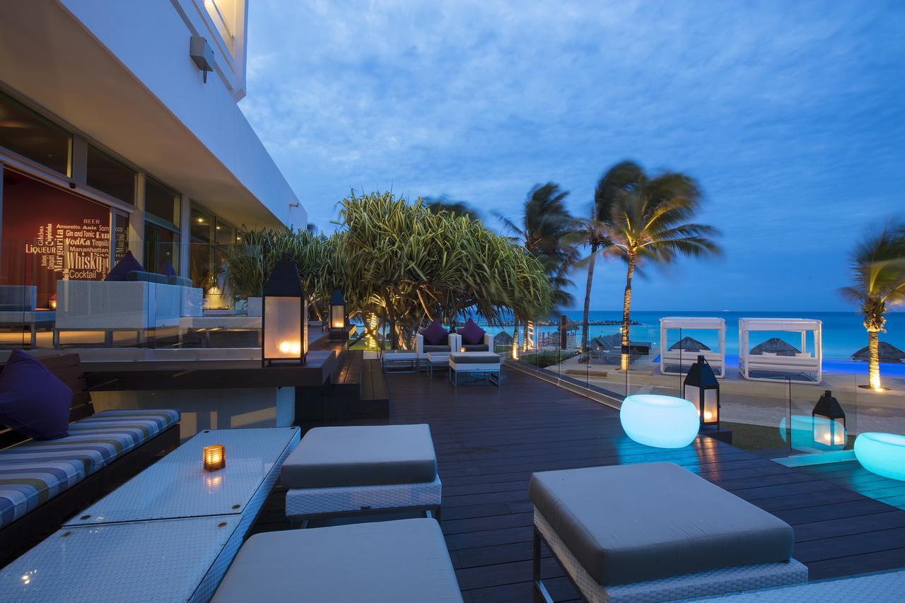Altitude At Krystal Grand Cancun Exterior photo