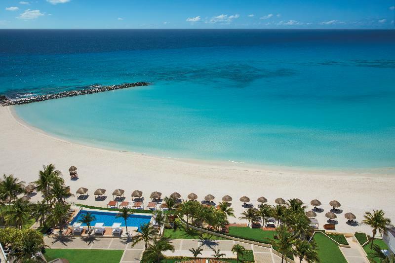 Altitude At Krystal Grand Cancun Exterior photo